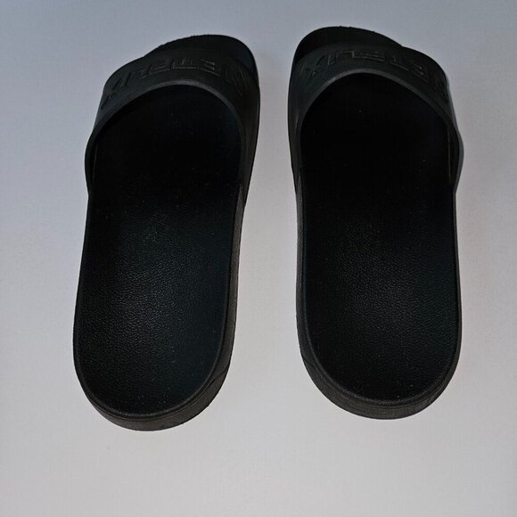 Sandals_&_Flip_Flops